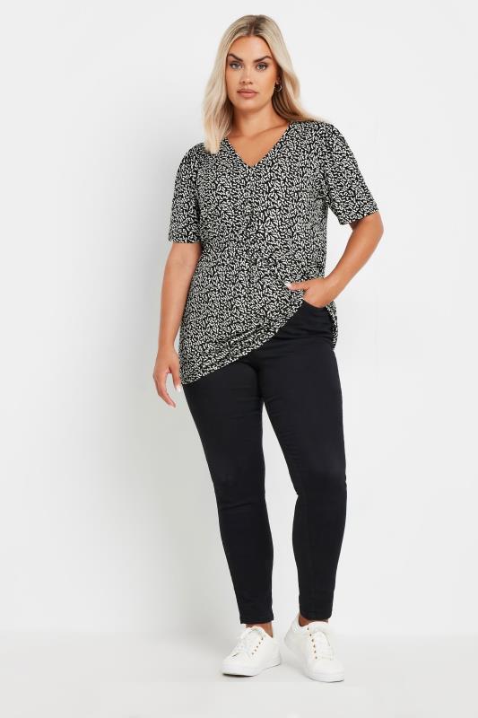 YOURS Plus Size Black & White Abstract Print Swing Top | Yours Clothing 4