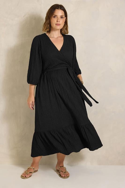 EVANS Curve Black Crinkle Wrap Midi Dress