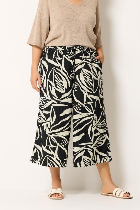  YOURS Curve Black Abstract Floral Cropped Trousers