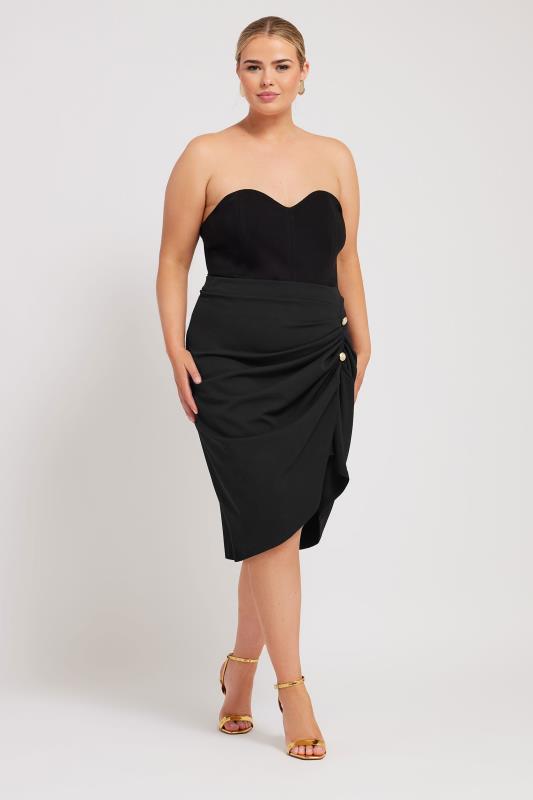 YOURS LONDON Plus Size Black Gathered Button Detail Skirt | Yours Clothing 2