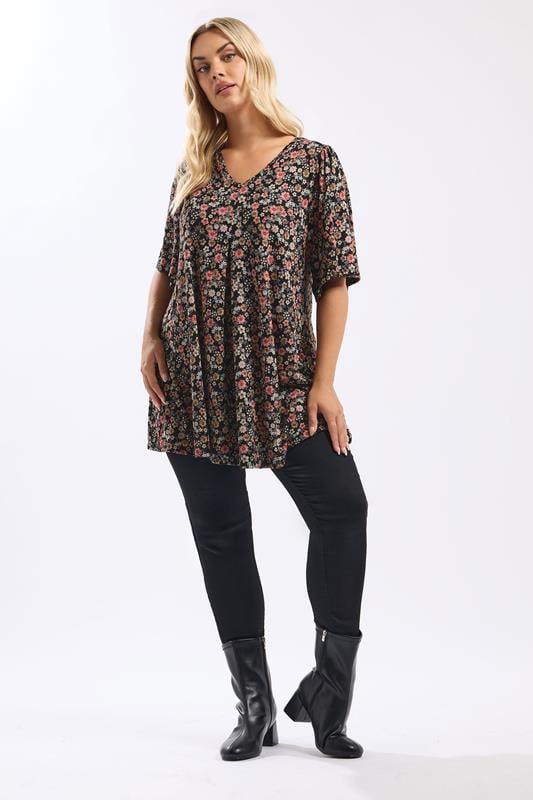 YOURS Plus Size Black Floral Pleat Top | Yours Clothing 1
