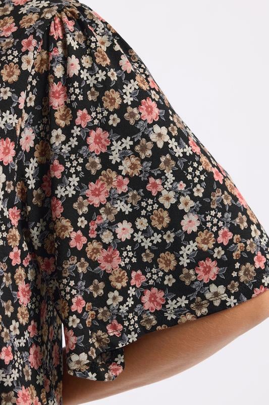 YOURS Plus Size Black Floral Pleat Top | Yours Clothing 4