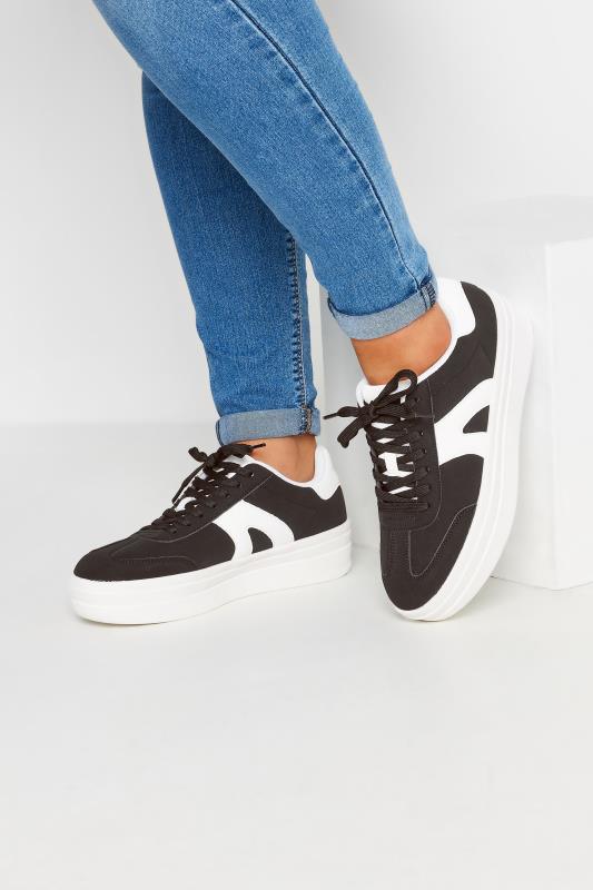 Plus Size  Yours Black Retro Platform Trainers In Wide E Fit