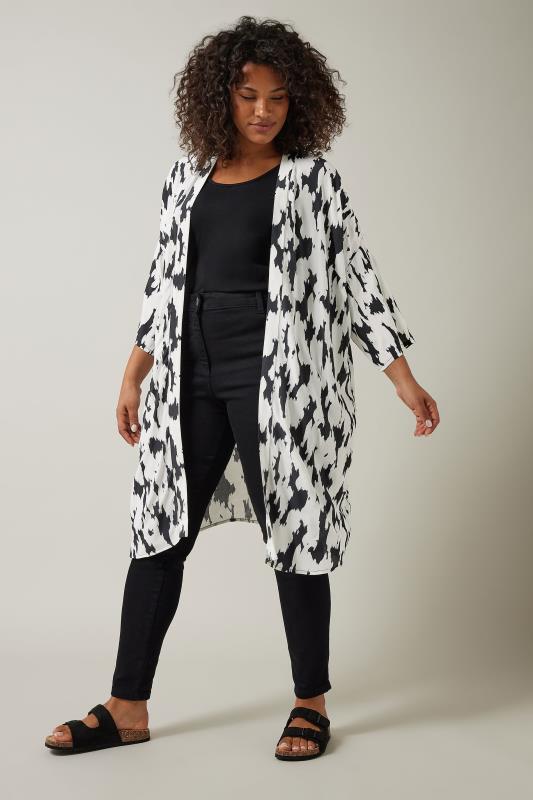 EVANS Plus Size Black Abstract Print Kimono | Evans 2