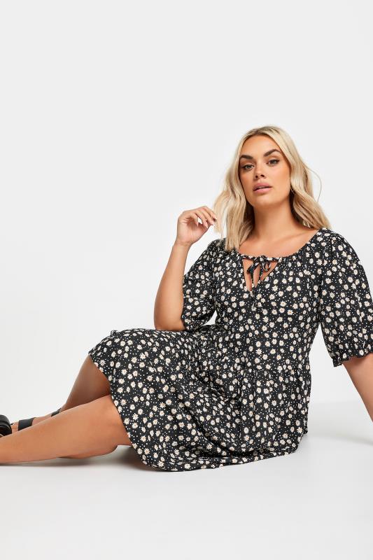 YOURS Plus Size Black Daisy Print Textured Mini Dress | Yours Clothing 2