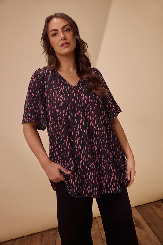 Plus Size  EVANS Curve Black & Pink Abstract Print Pleat Swing Top