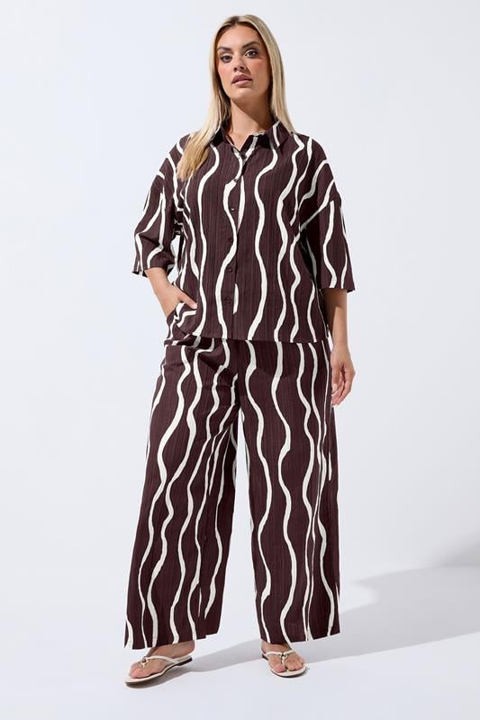 LIMITED COLLECTION Curve Brown Wavy Print Wide Leg Trousers