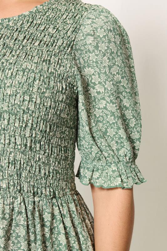 YOURS Plus Size Sage Green Shirred Ditsy Floral Dress | Yours Clothing 4