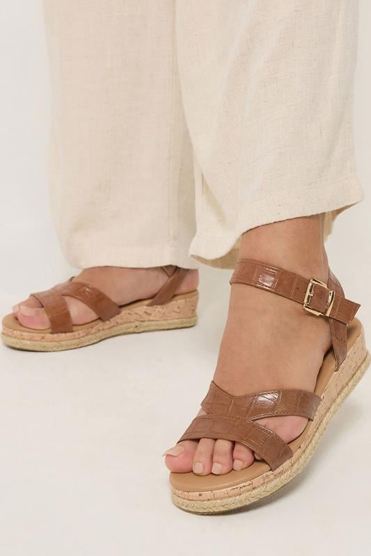  Yours Brown Plaited Wedge Sandals In Wide E Fit