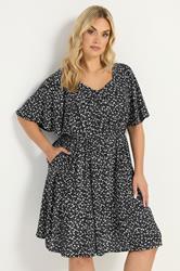 YOURS Plus Size Black Daisy Floral Smock Mini Dress | Yours Clothing 3