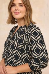 EVANS Plus Size Black Geometric Print Tiered Midi Dress | Evans 4