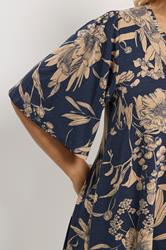 YOURS Plus Size Blue Floral Pleated Front Top | Yours Clothing 4