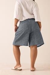 YOURS Plus Size Black Gingham Crinkle Shorts | Yours Clothing 3