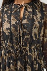 YOURS Plus Size Black Leopard Print Tie Front Blouse | Yours Clothing 4