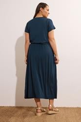 EVANS Plus Size Navy Blue Pocket Detail Maxi Dress | Evans 3