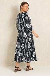 EVANS Plus Size Black Mono Print Maxi Dress | Evans 2