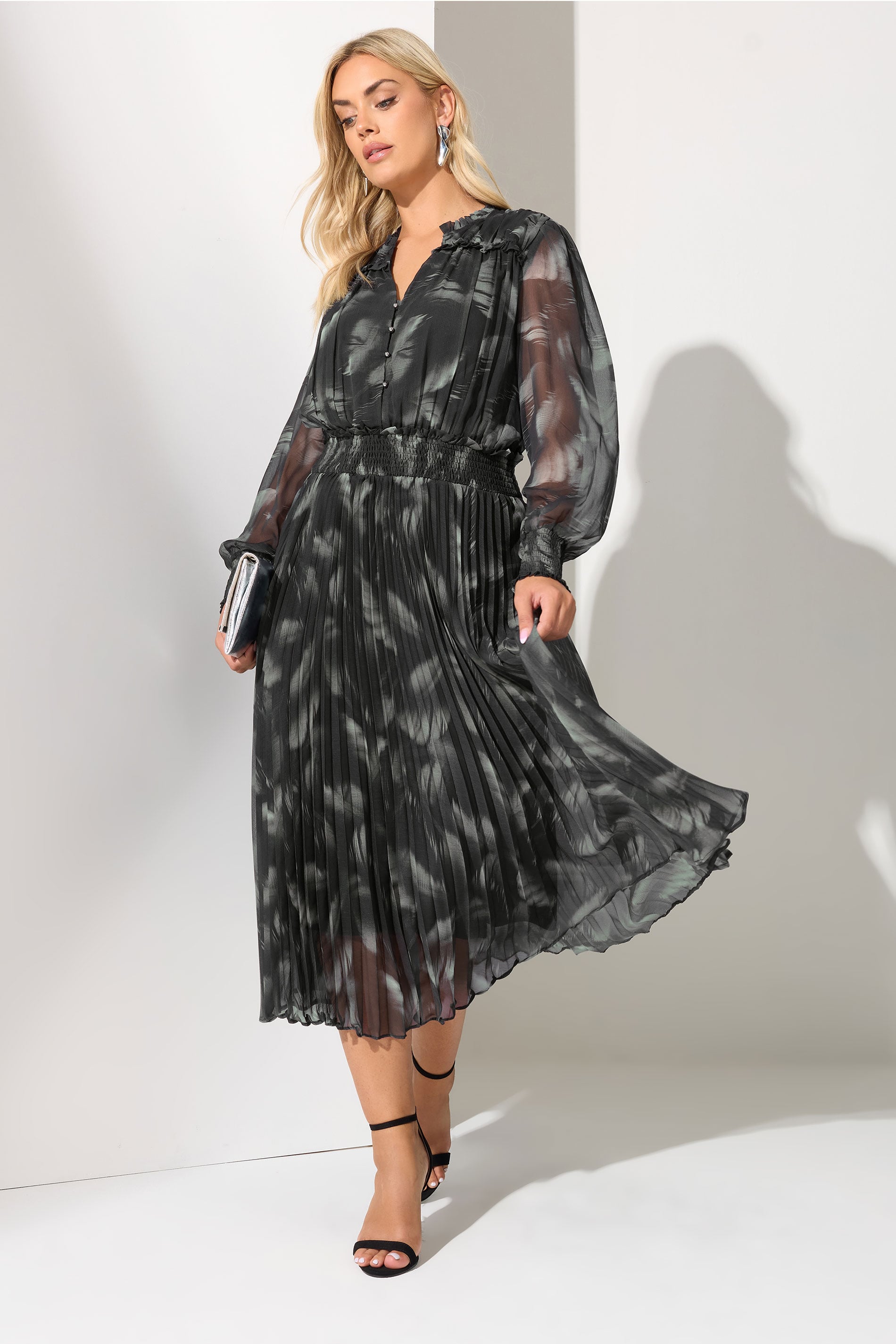 YOURS LONDON Plus Size Black Blurred Feather Pleated Shirt Dress | Yours Clothing 3