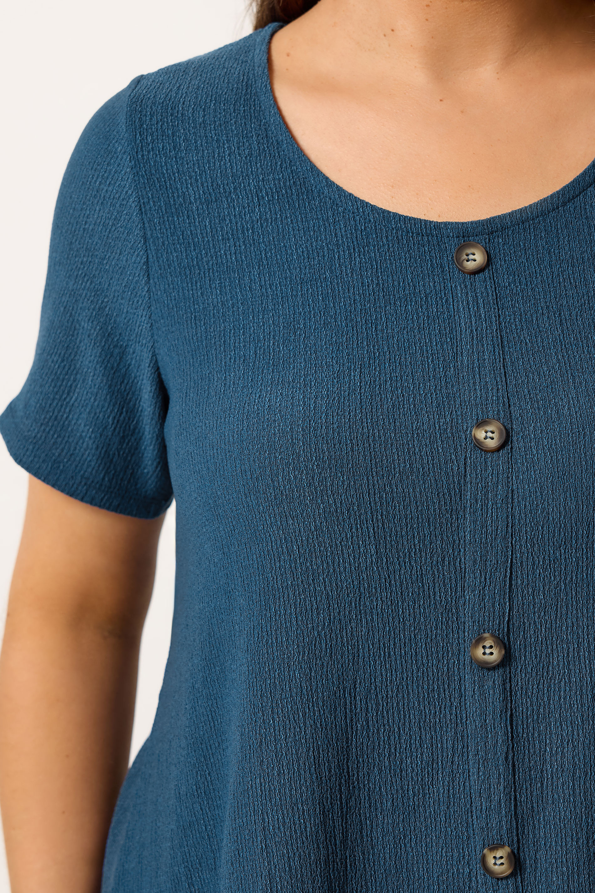 YOURS Plus Size Blue Crinkle T-Shirt | Yours Clothing 4