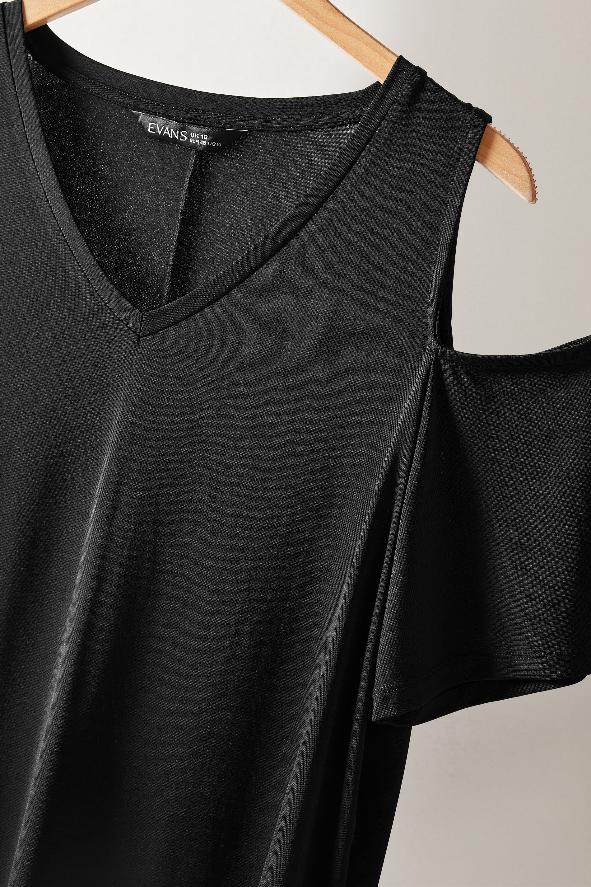 EVANS Curve Black Cold Shoulder Top | Evans 7