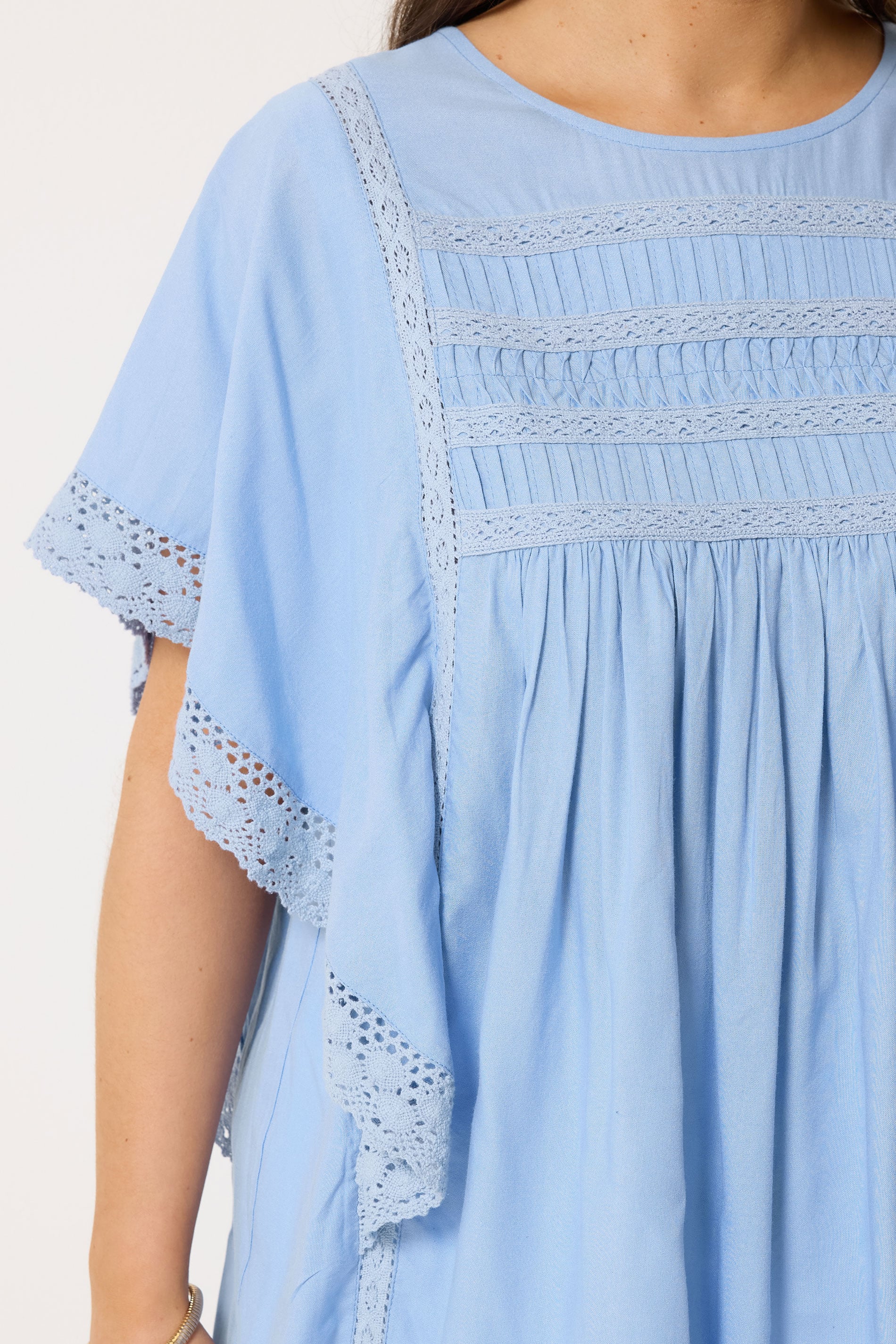 YOURS Plus Size Blue Crochet Drape Sleeve Blouse | Yours Clothing 4