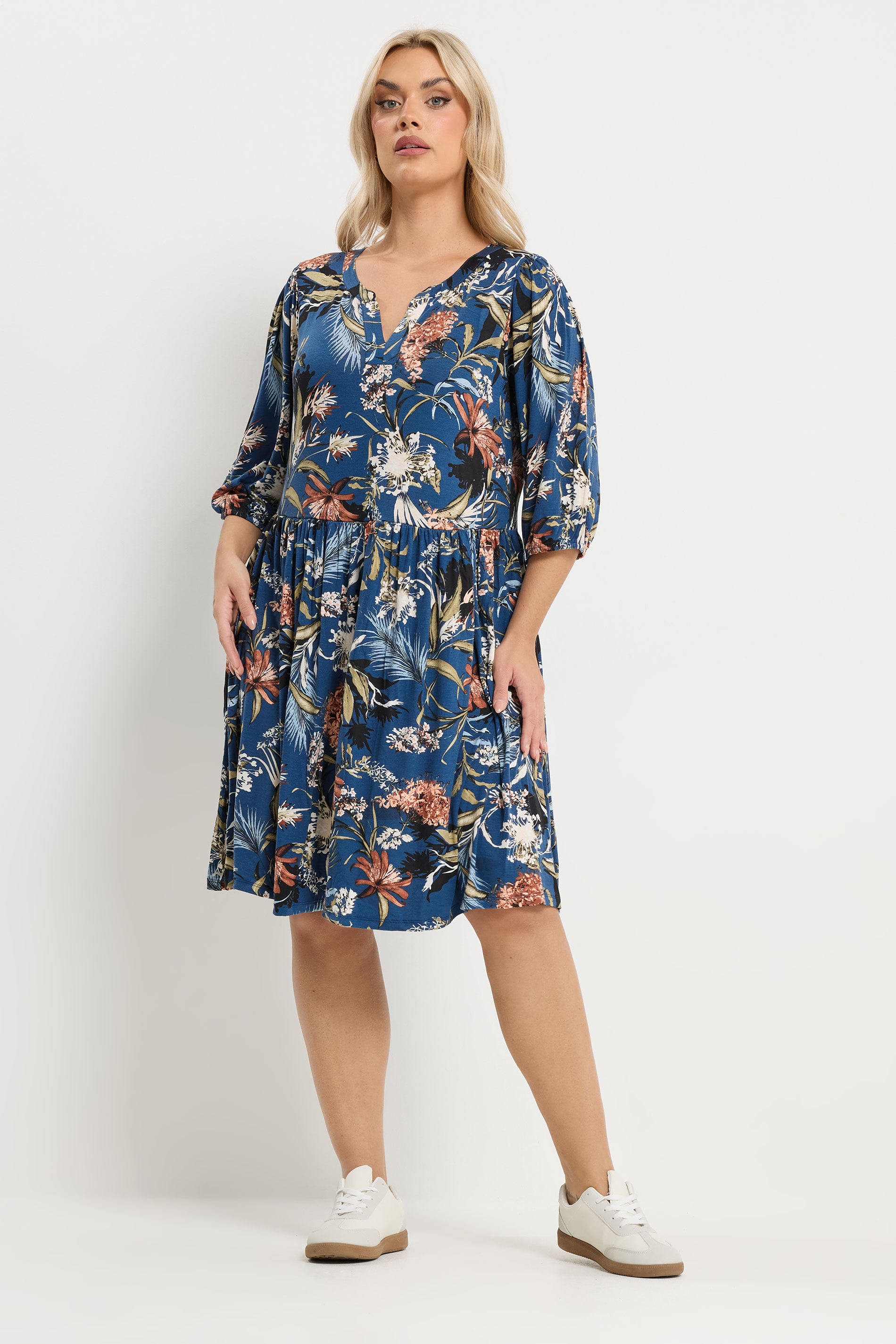 YOURS Plus Size Blue Floral Wrap Dress | Yours Clothing 1