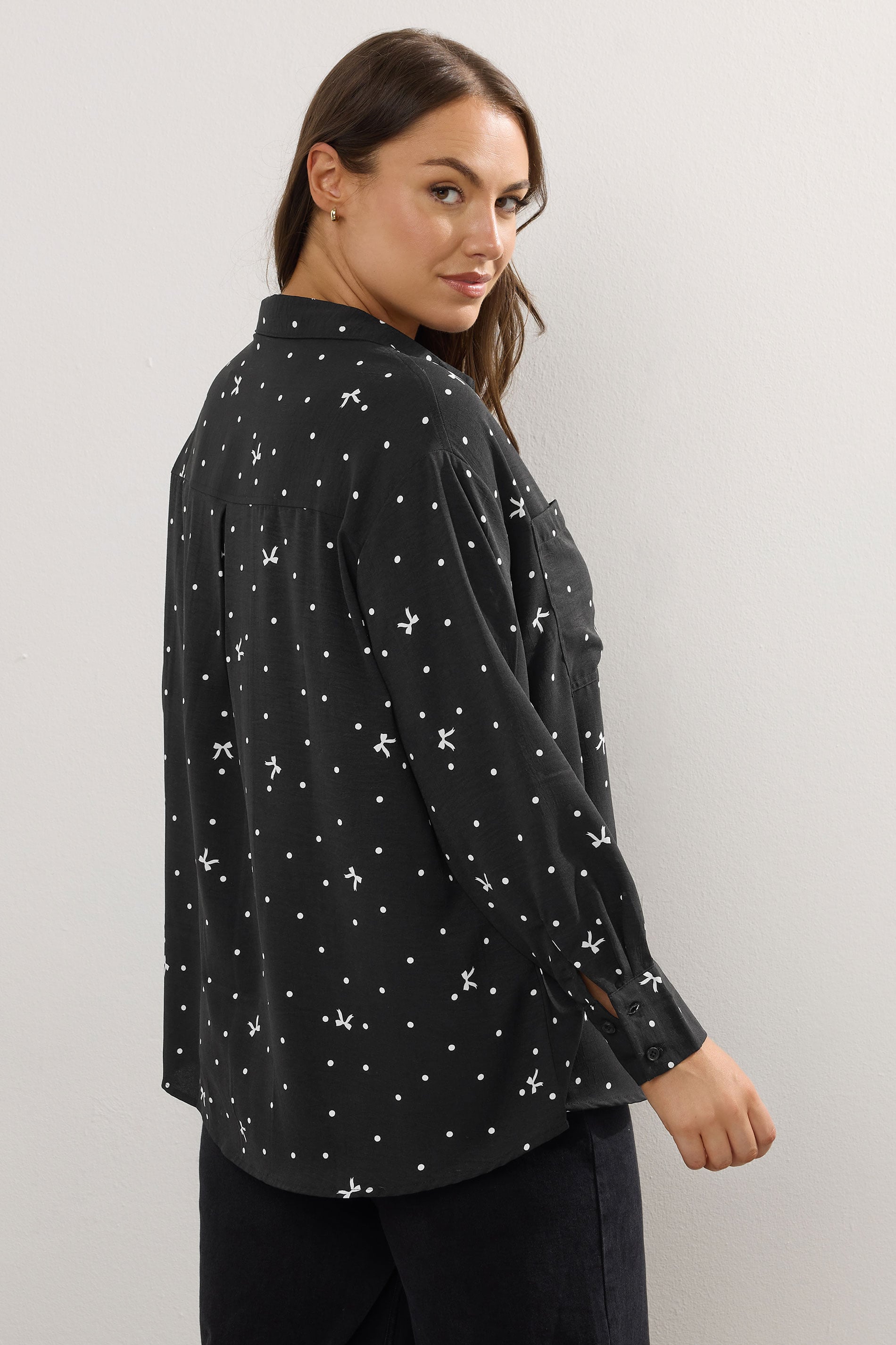YOURS Plus Size Black Bow Print Crinkle Blouse | Yours Clothing 2