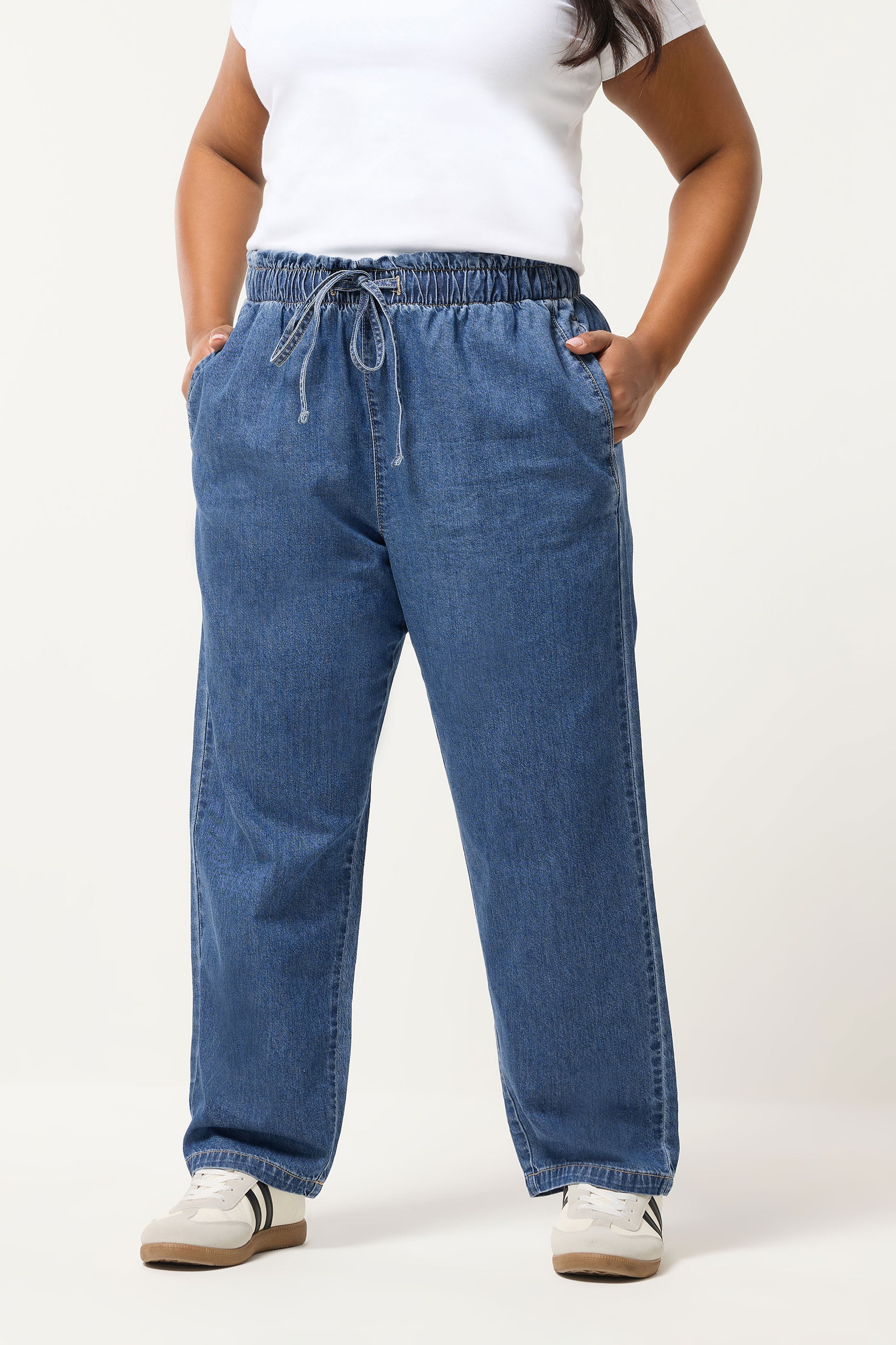 YOURS Plus Size Blue Paperbag Waist Straight Leg Jeans | Yours Clothing 3