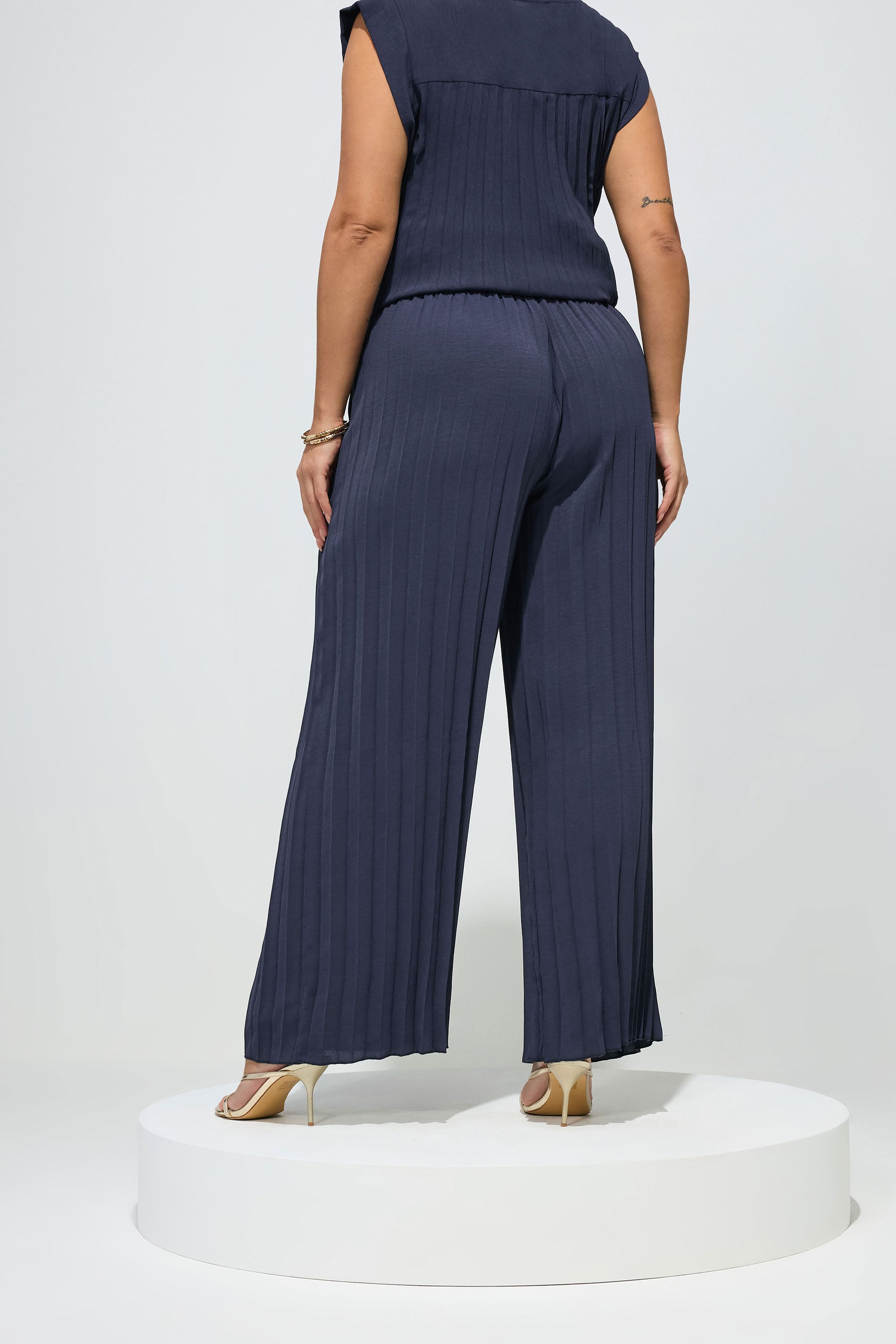 YOURS LONDON Plus Size Navy Blue Pleated Set | Yours Clothing 6