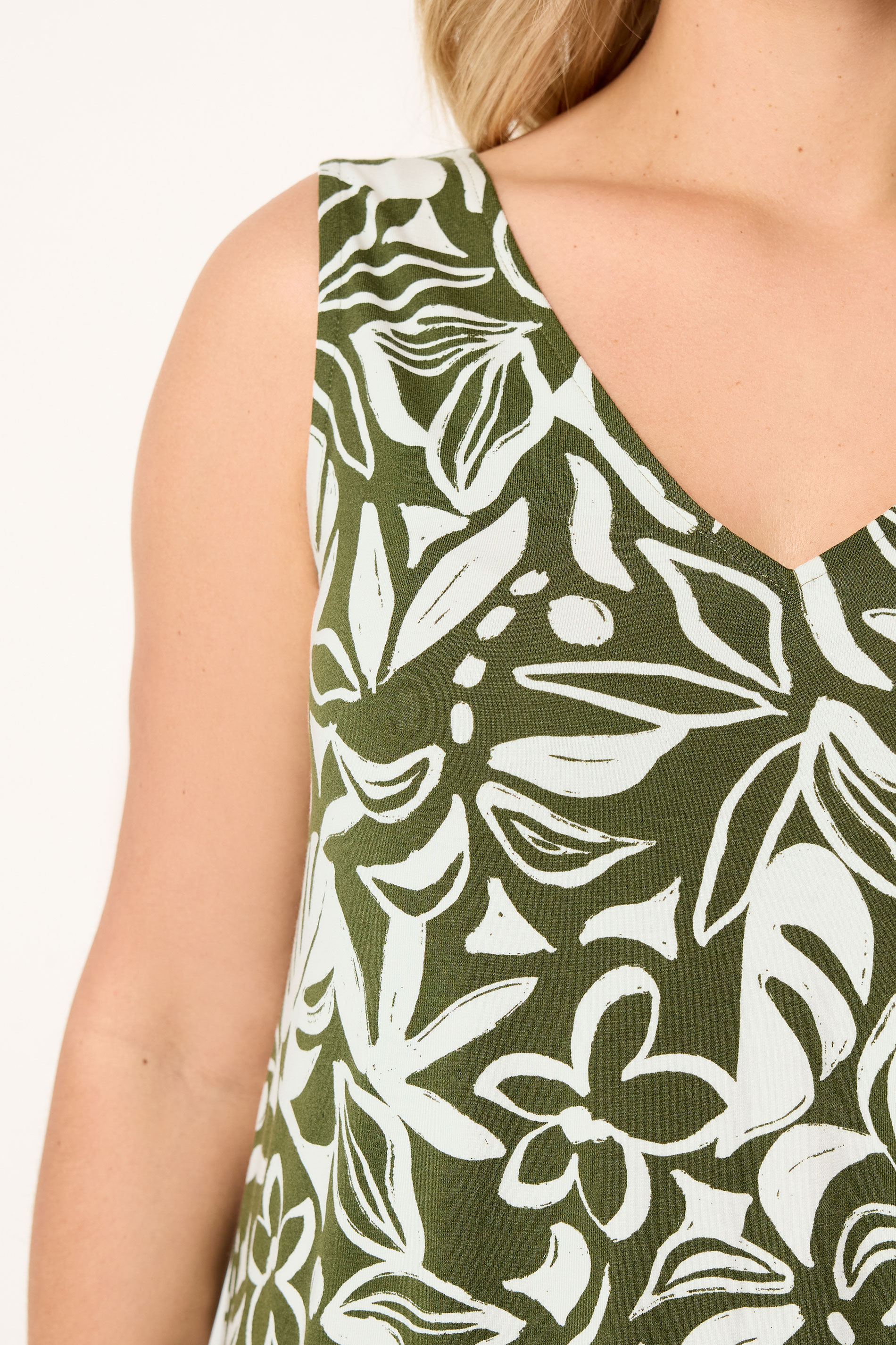 YOURS Plus Size Khaki Green Floral Swing Vest Top | Yours Clothing 4