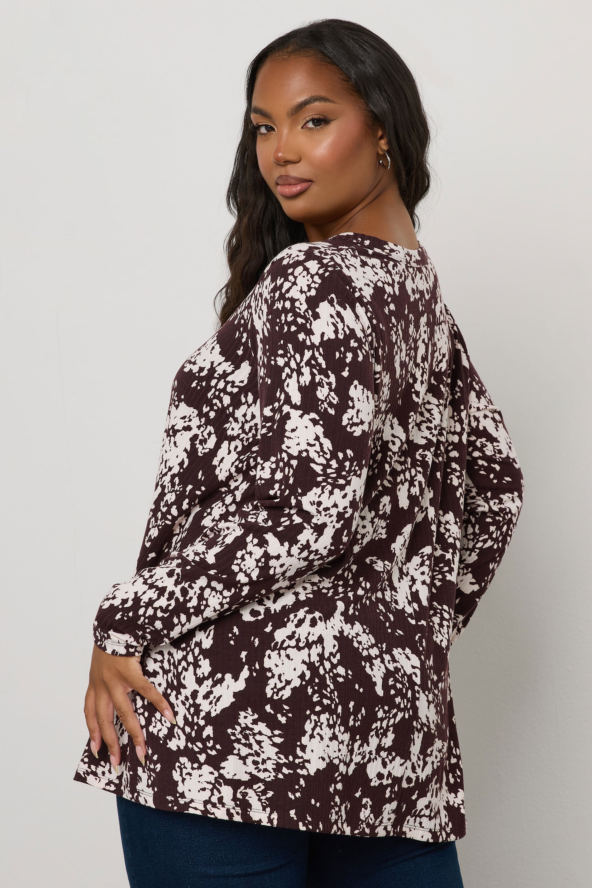 YOURS Plus Size Chocolate Brown Abstract Print Ribbed Henley Top | Yours Clothing 2