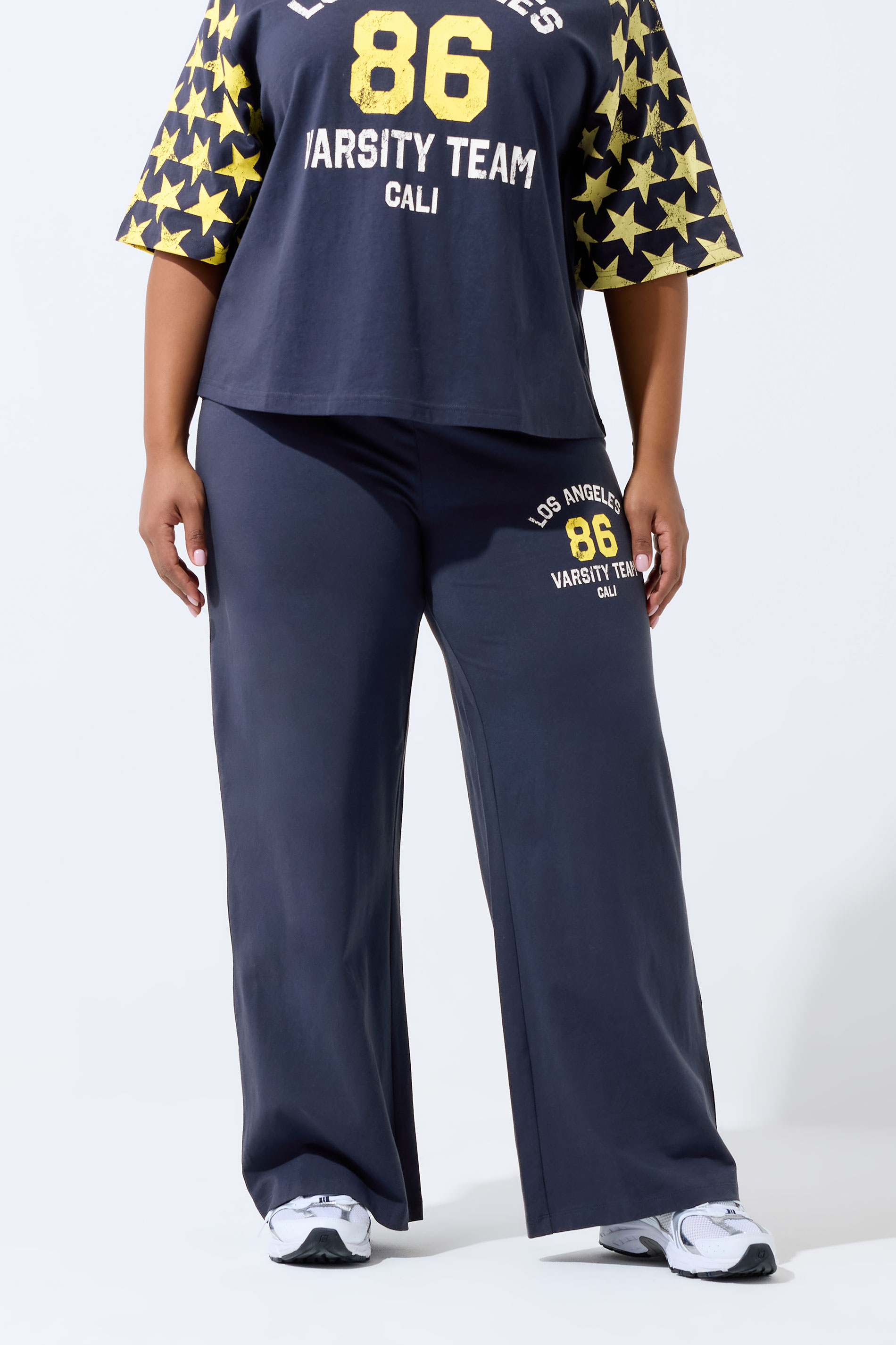 LIMITED COLLECTION Plus Size Navy Blue '86' Straight Leg Leggings | Yours Clothing 1