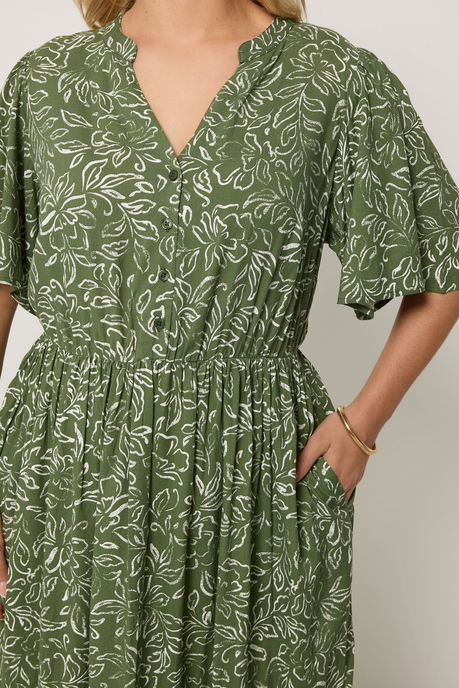 YOURS Plus Size Khaki Green Floral Midi Dress | Yours Clothing 4