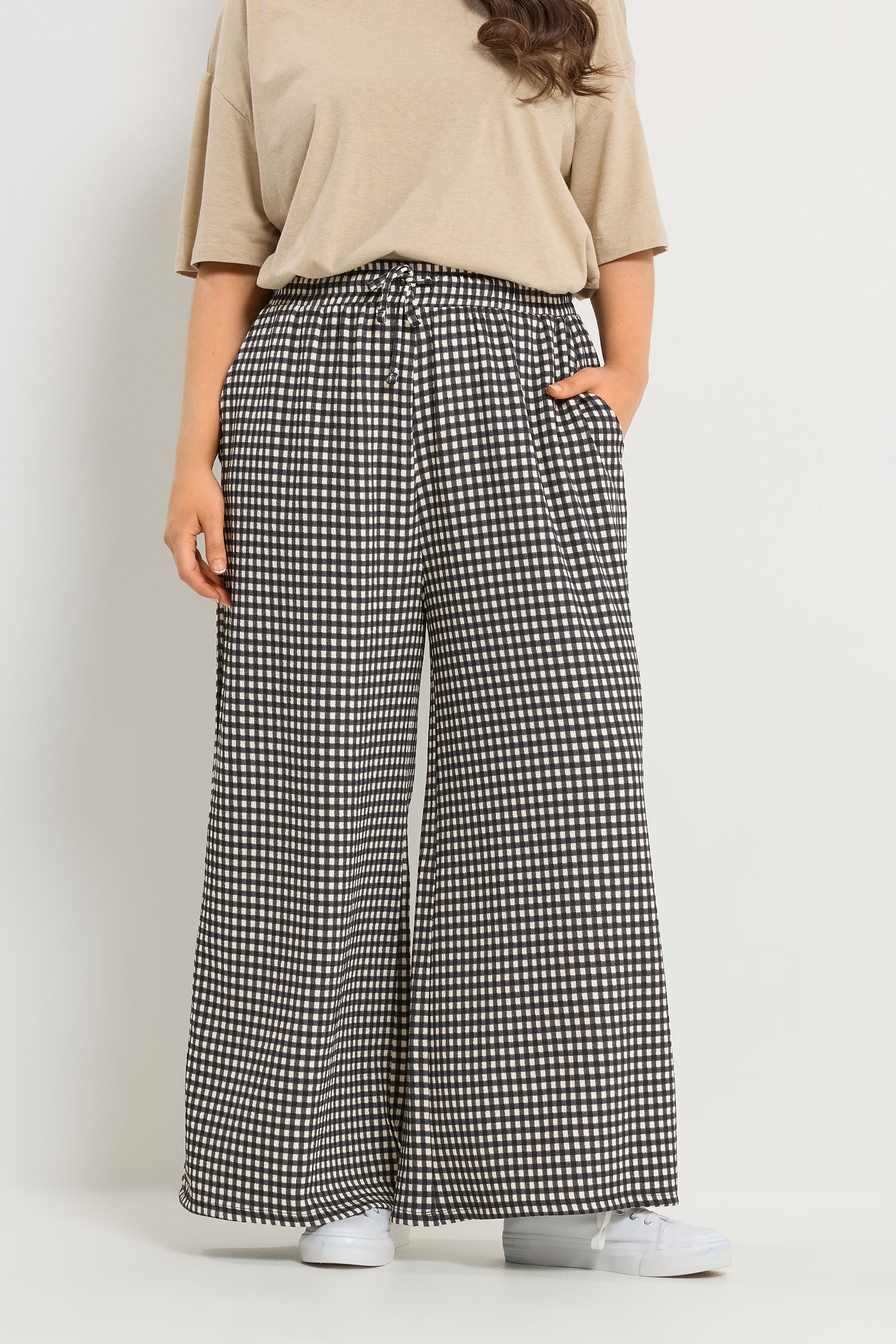 YOURS Plus Size Black Gingham Wide Leg Trousers | Yours Clothing 3