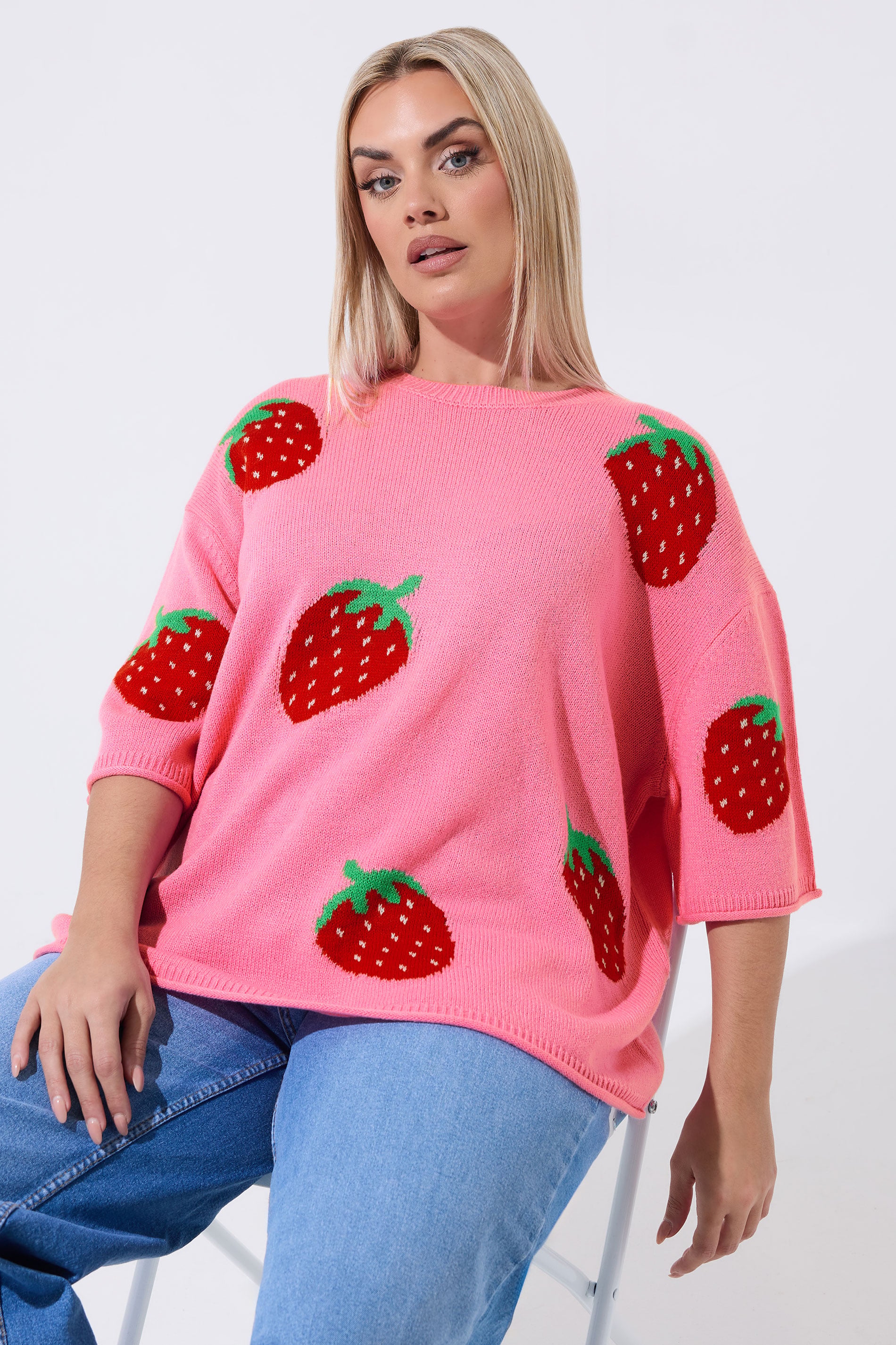 LIMITED COLLECTION Plus Size Pink Strawberry Knitted Boxy Top 3