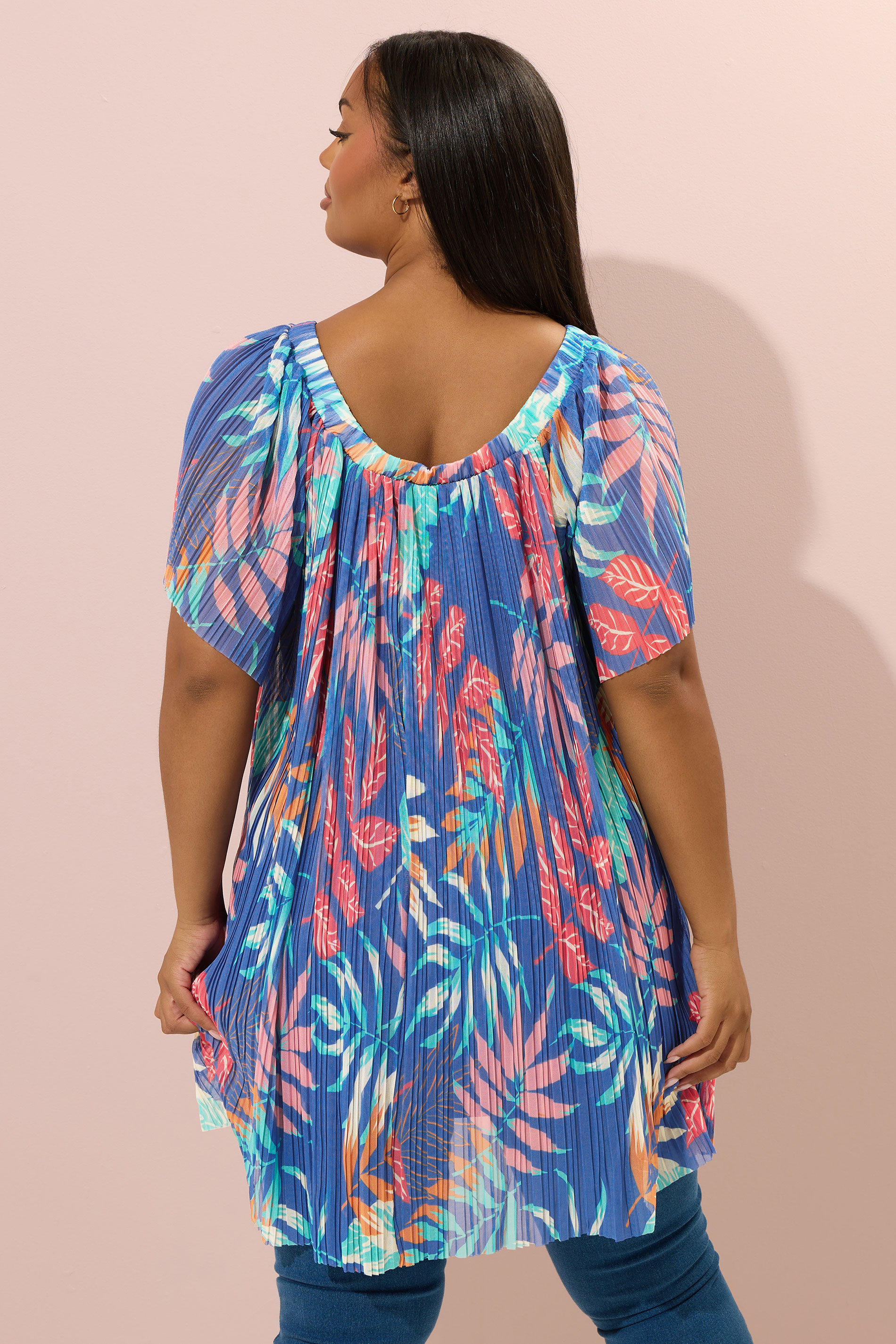 YOURS Plus Size Blue Leaf Print Pleated Mesh Top | Yours Clothing 2