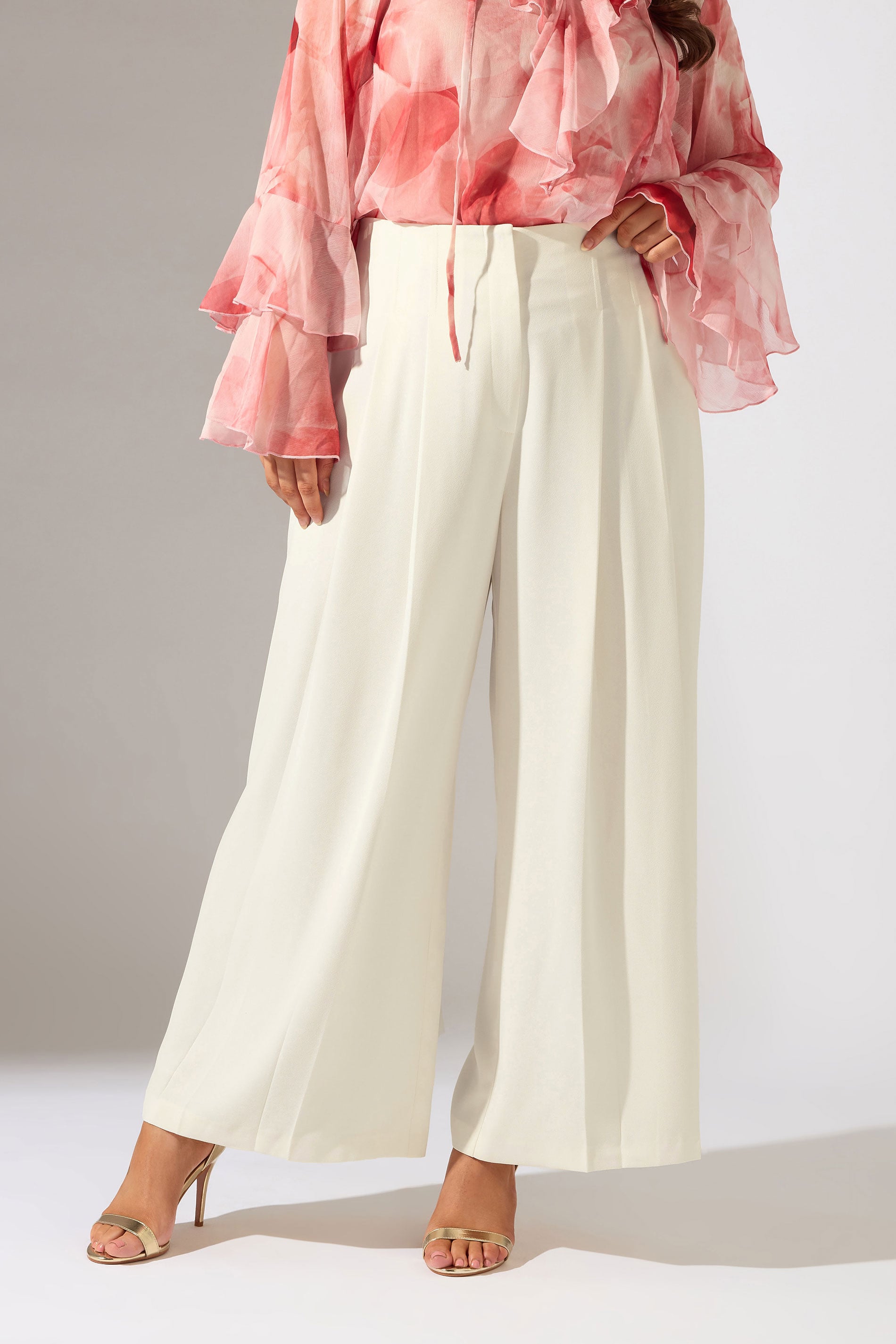 Evans Women's White Plus Ivory Premium Pleat Front Occasion Trousers Size 30-32