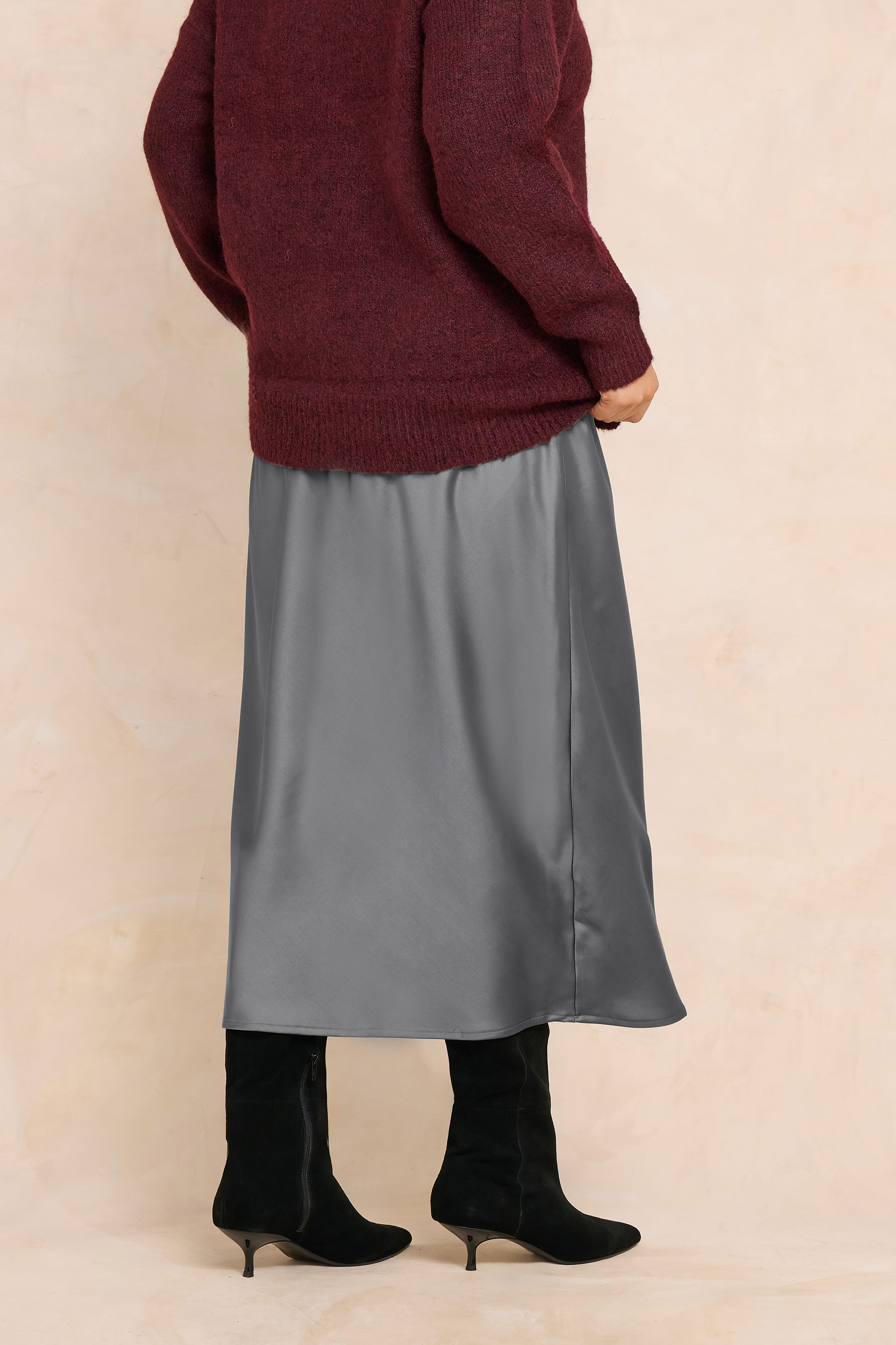EVANS Plus Size Grey Satin Slip-On Midi Skirt | Evans 2