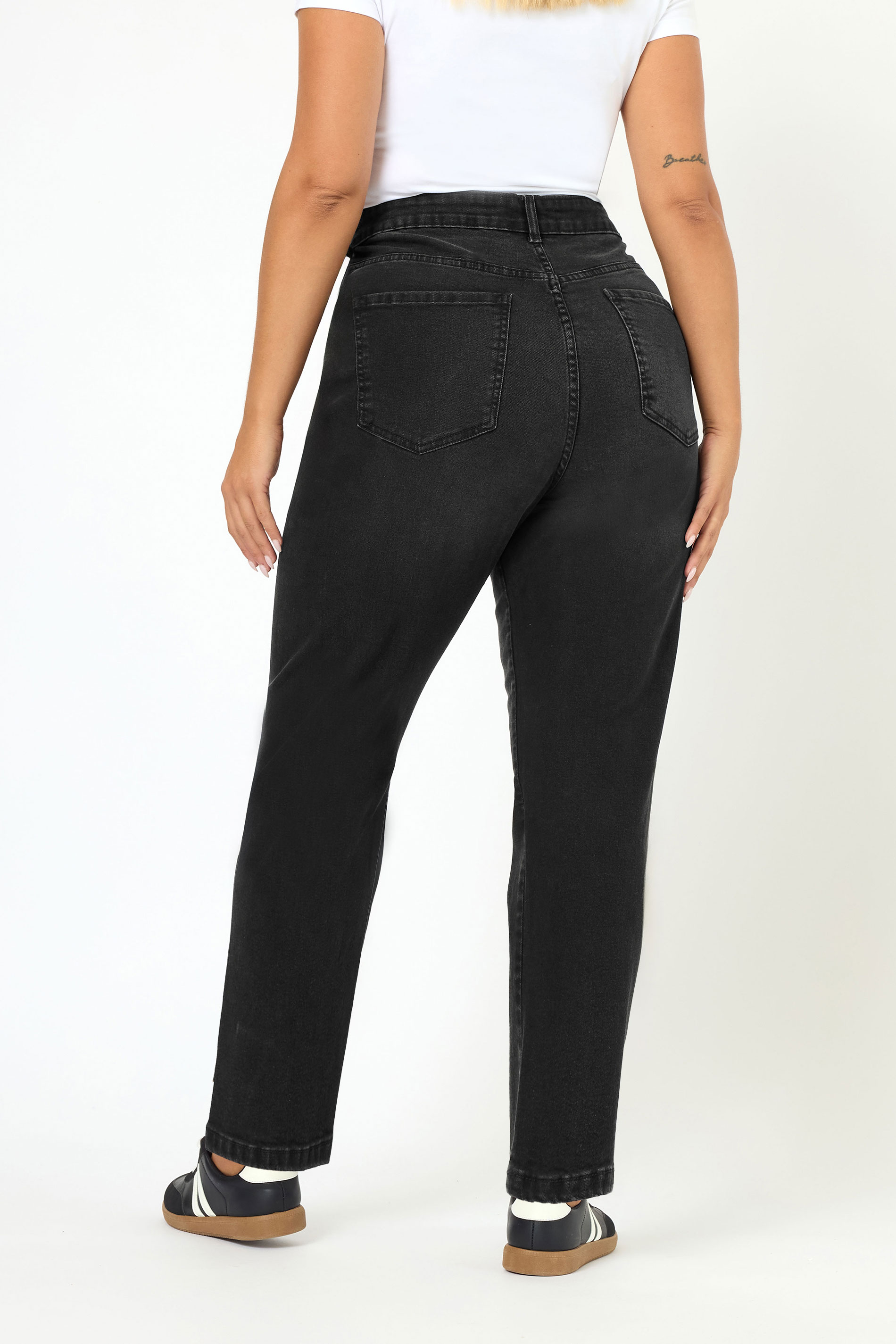 YOURS Plus Size Black Washed Barrel Leg Jeans | Yours Clothing 2