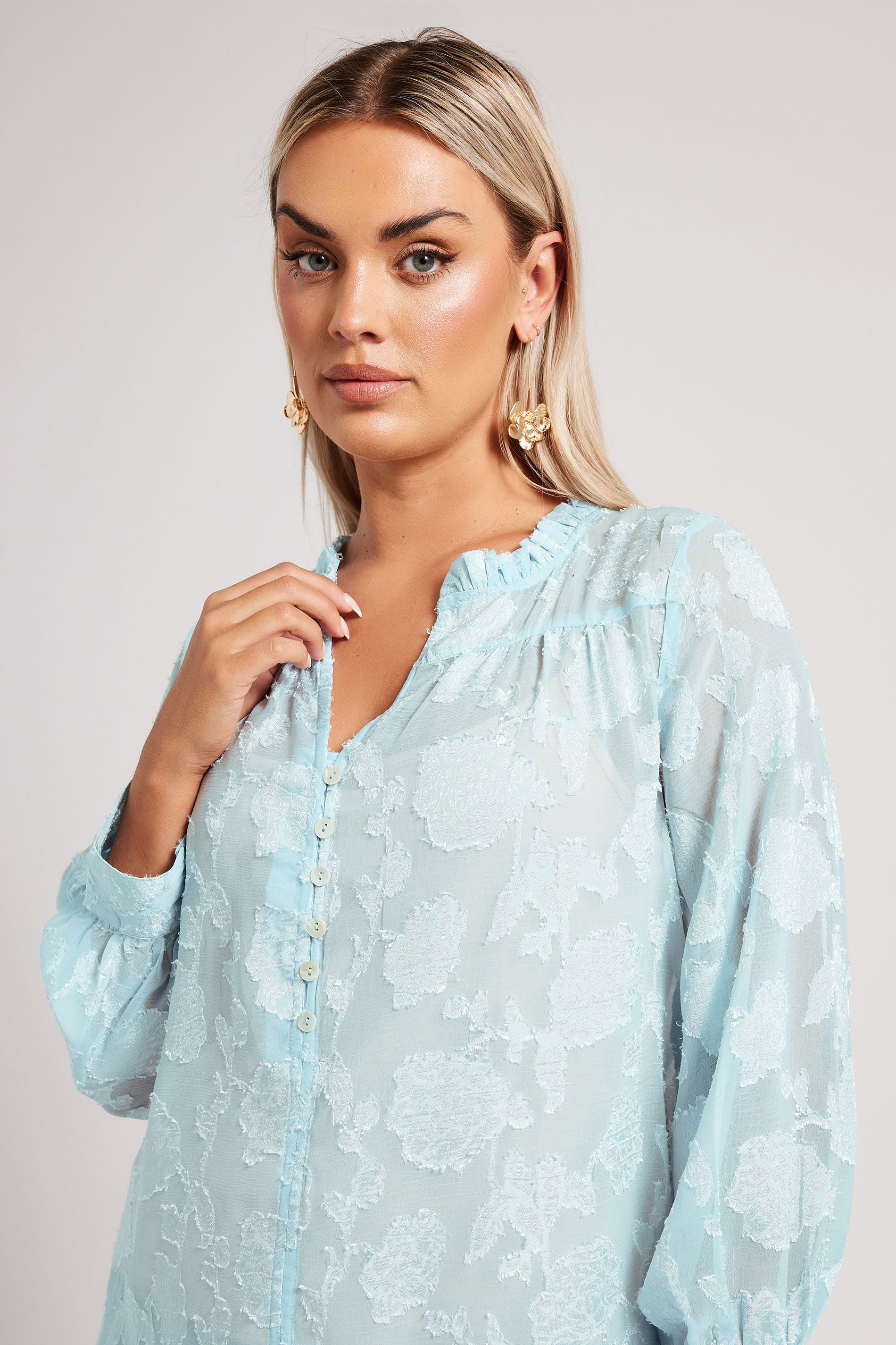 YOURS LONDON Plus Size Blue Floral Jacquard Burnout Blouse | Yours Clothing 4