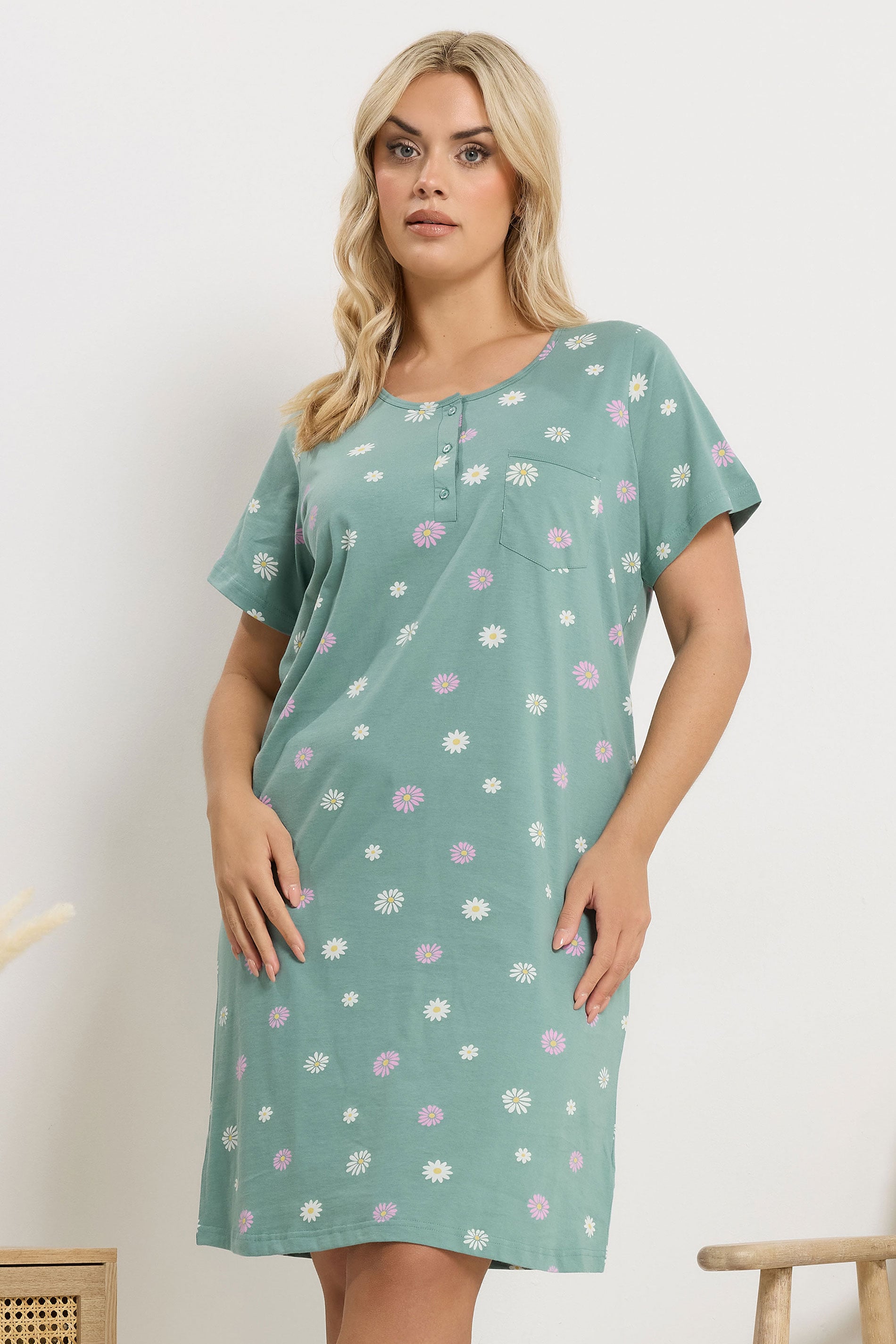 YOURS Plus Size Green Daisy Placket Nightdress | Yours Clothing 3