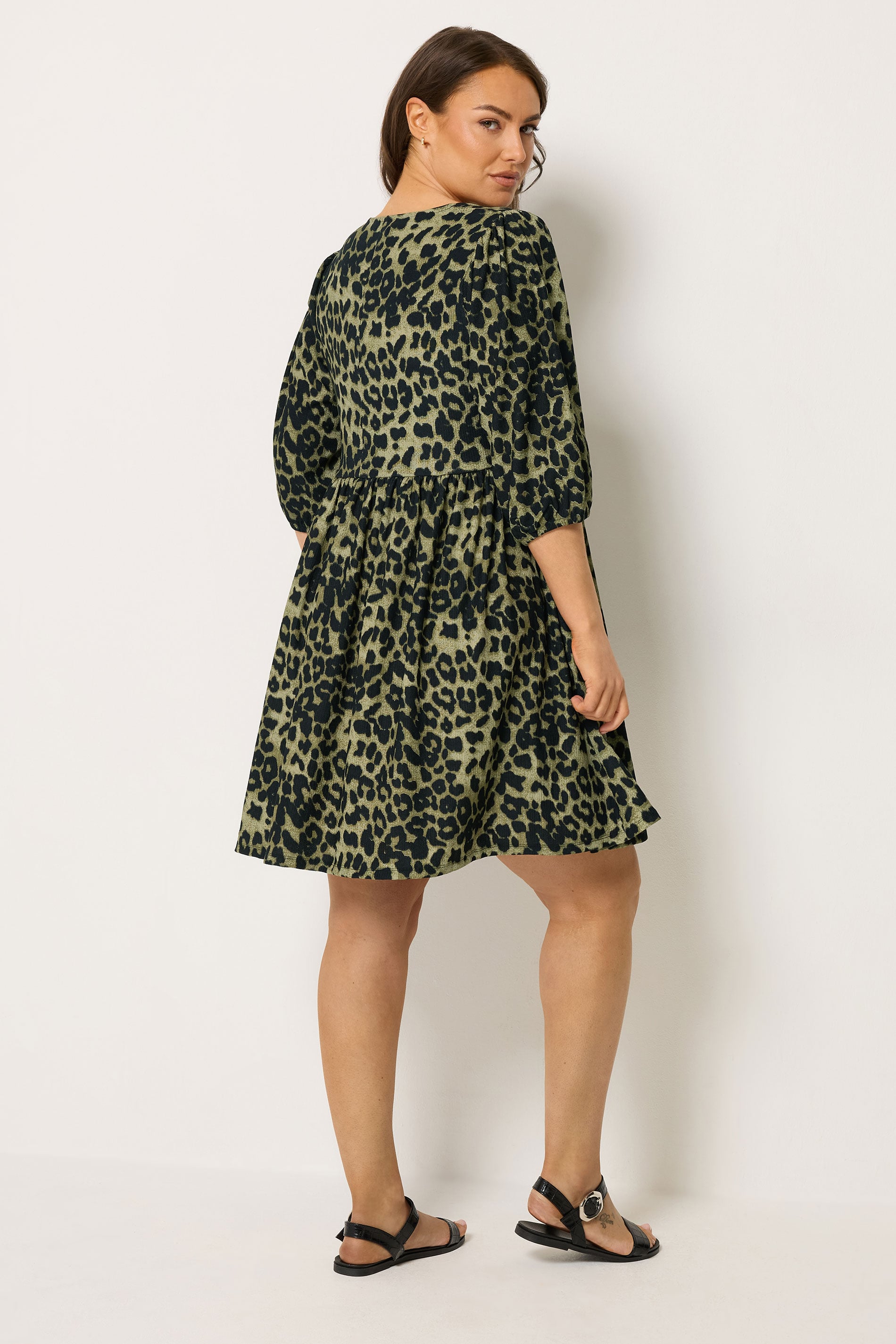 YOURS Plus Size Green Animal Notch Neck Dress | Yours Clothing 2