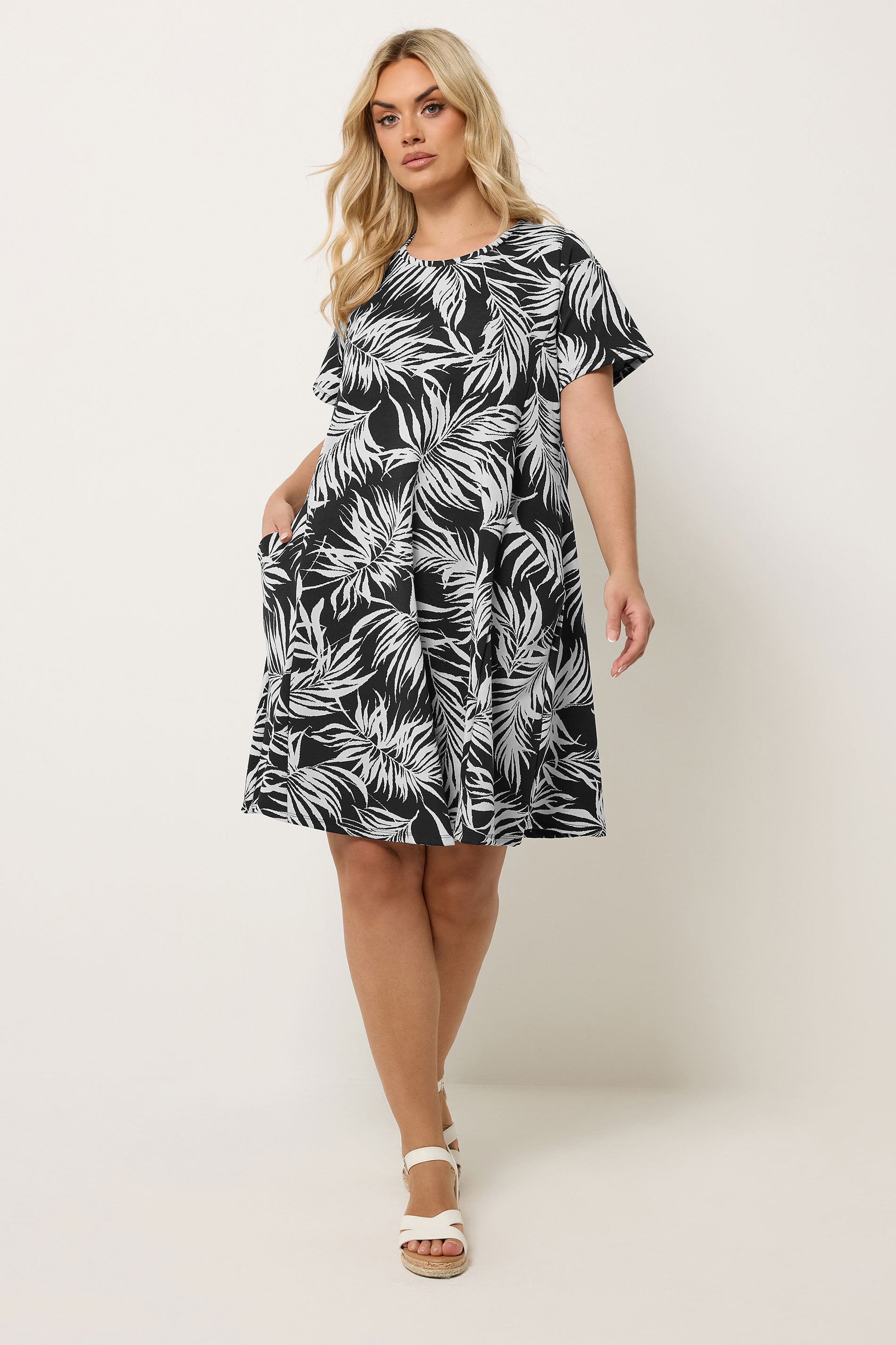 YOURS Plus Size Black Jacquard Print Dress | Yours Clothing 1