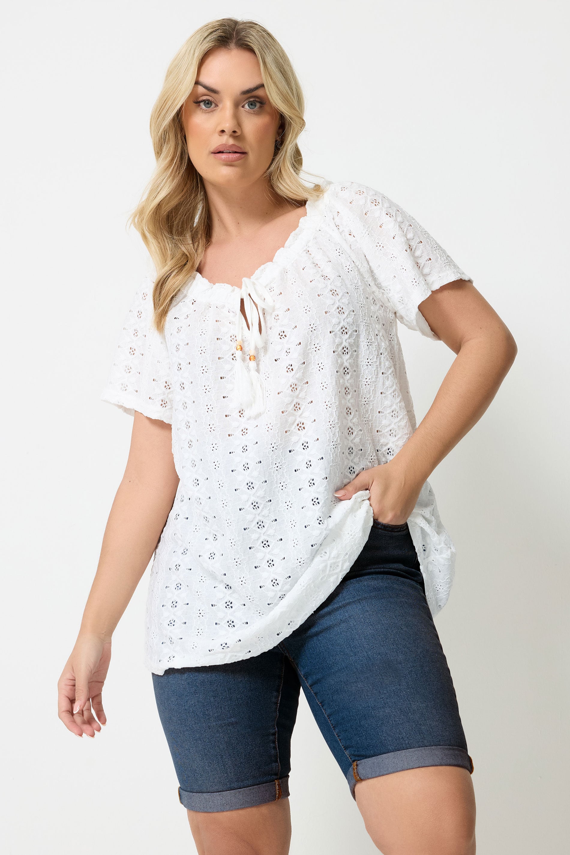 YOURS Plus Size Mid Blue Turn Up Denim Shorts | Yours Clothing 3