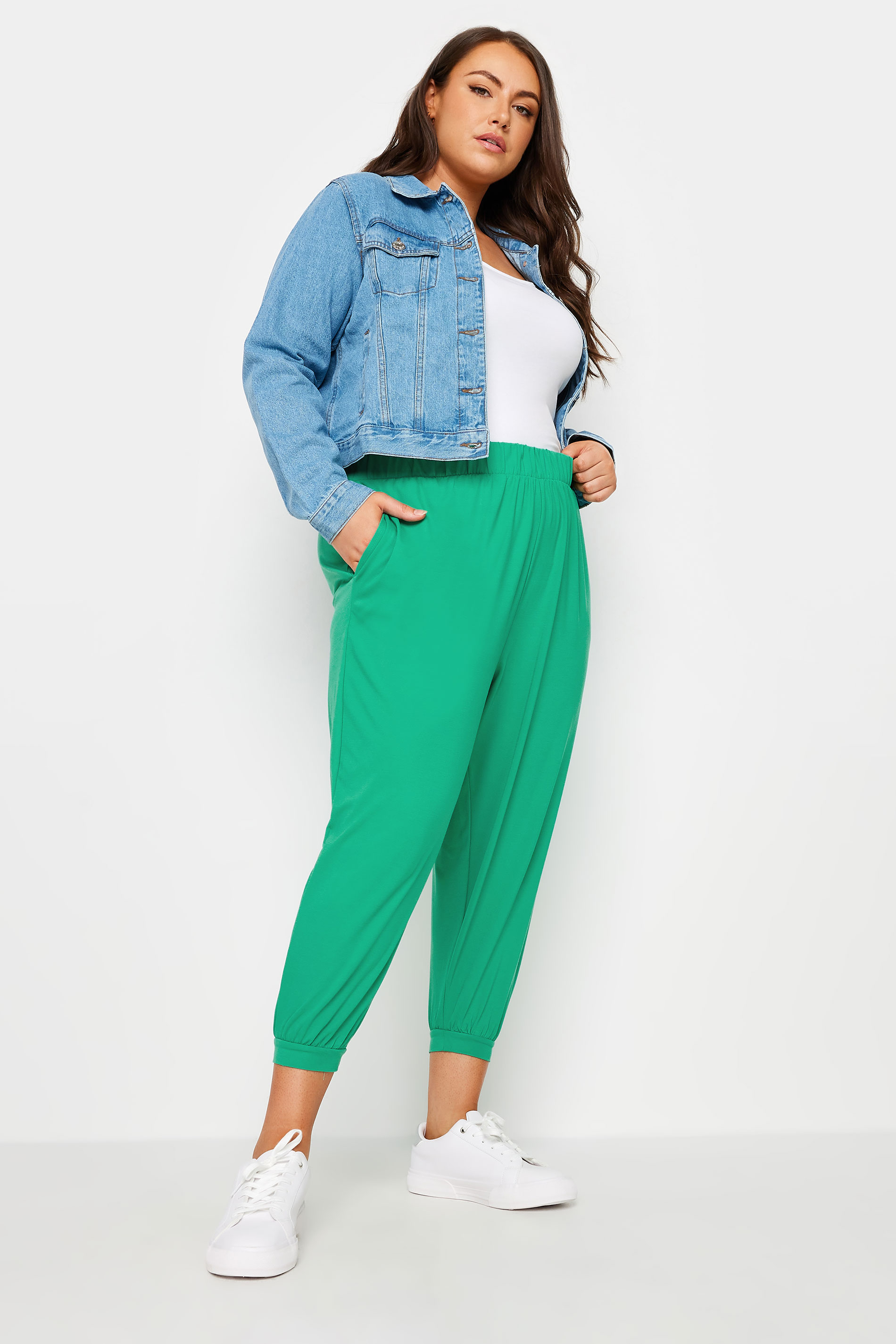 YOURS Plus Size Green Cropped Harem Joggers | Yours Clothing 2