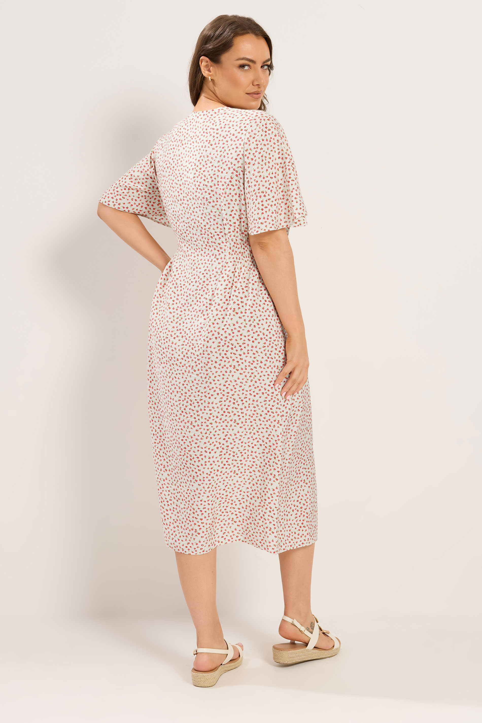 YOURS Plus Size Ivory White Floral Tea Dress | Yours Clothing 2