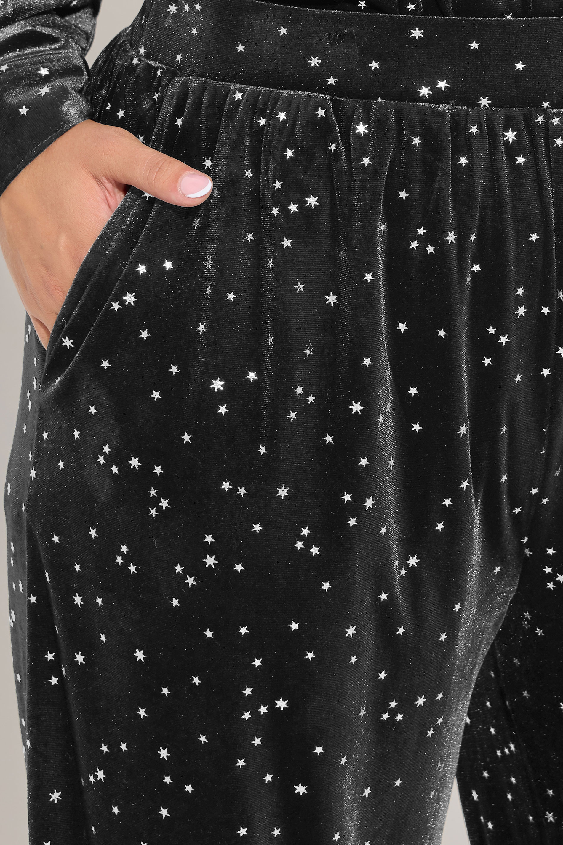 YOURS Plus Size Black Star Velour Wide Leg Trousers | Yours Clothing 4