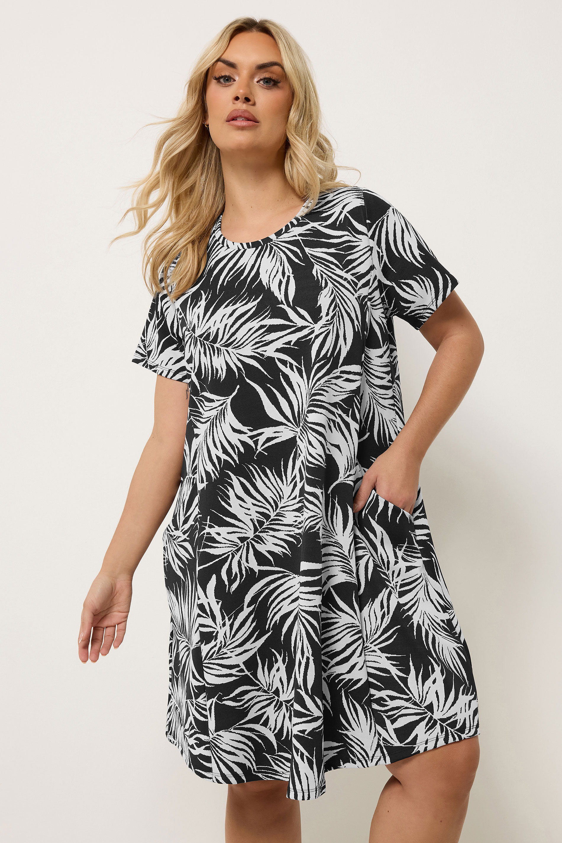 YOURS Plus Size Black Jacquard Print Dress | Yours Clothing 3