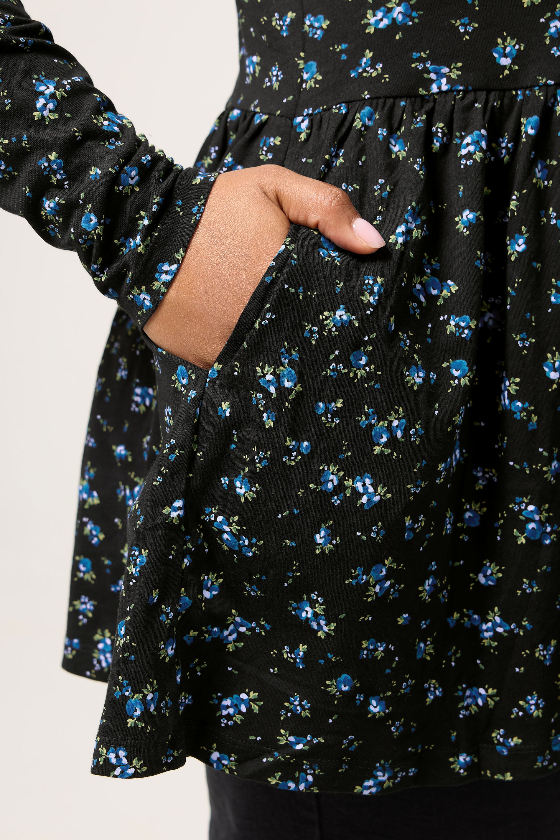 YOURS Plus Size Blue Ditsy Floral Peplum Top | Yours Clothing 4