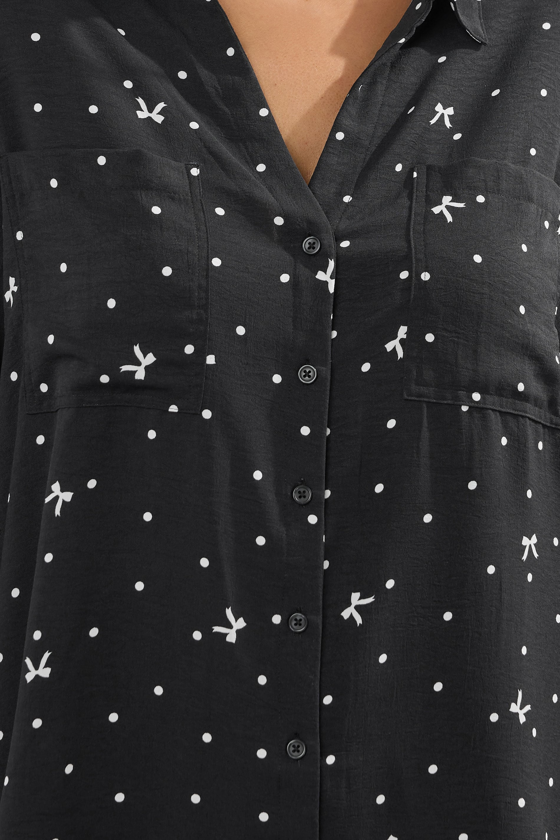 YOURS Plus Size Black Bow Print Crinkle Blouse | Yours Clothing 4
