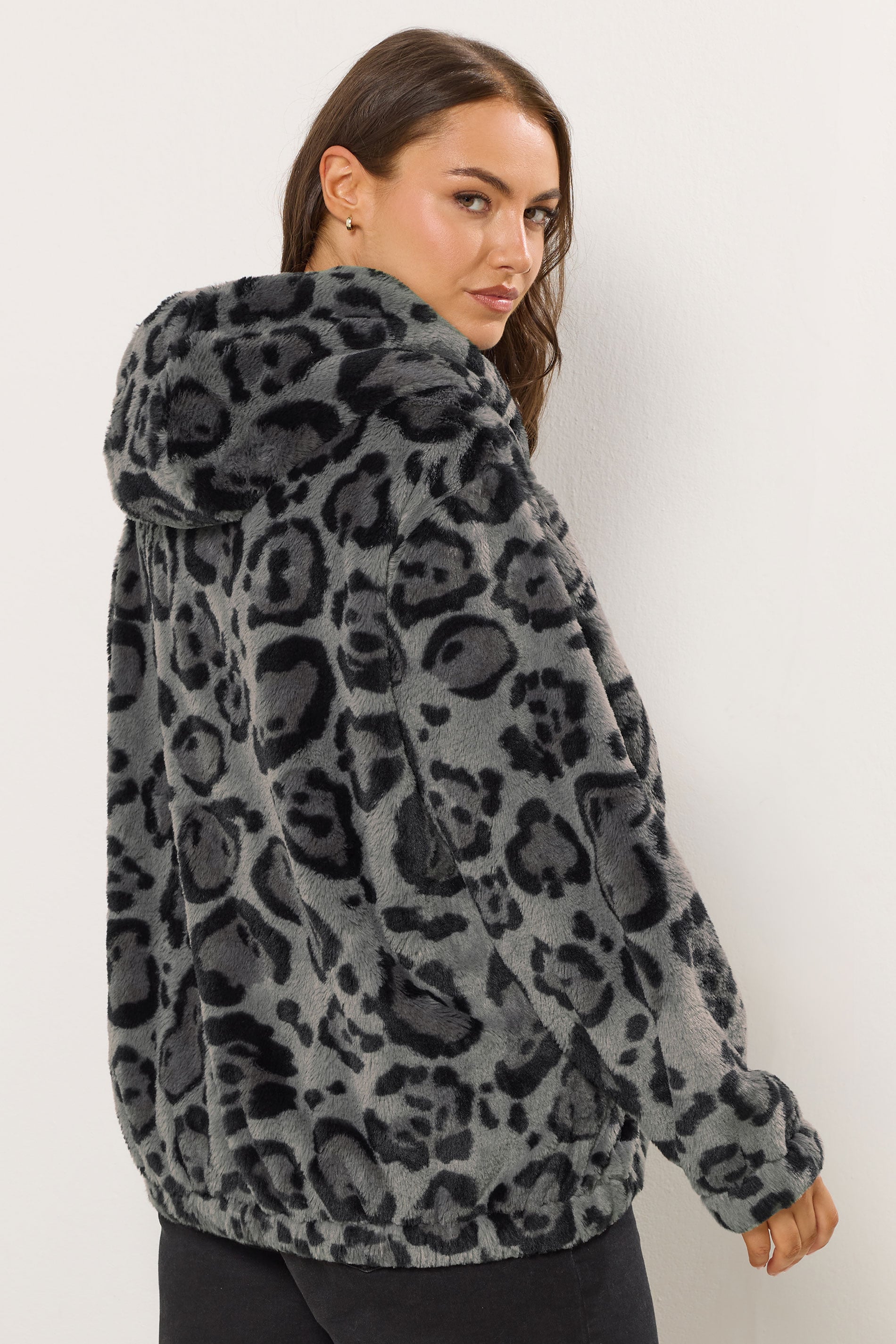 YOURS Plus Size Grey Leopard Print Faux Fur Hooded Jacket | Yours Clothing 4